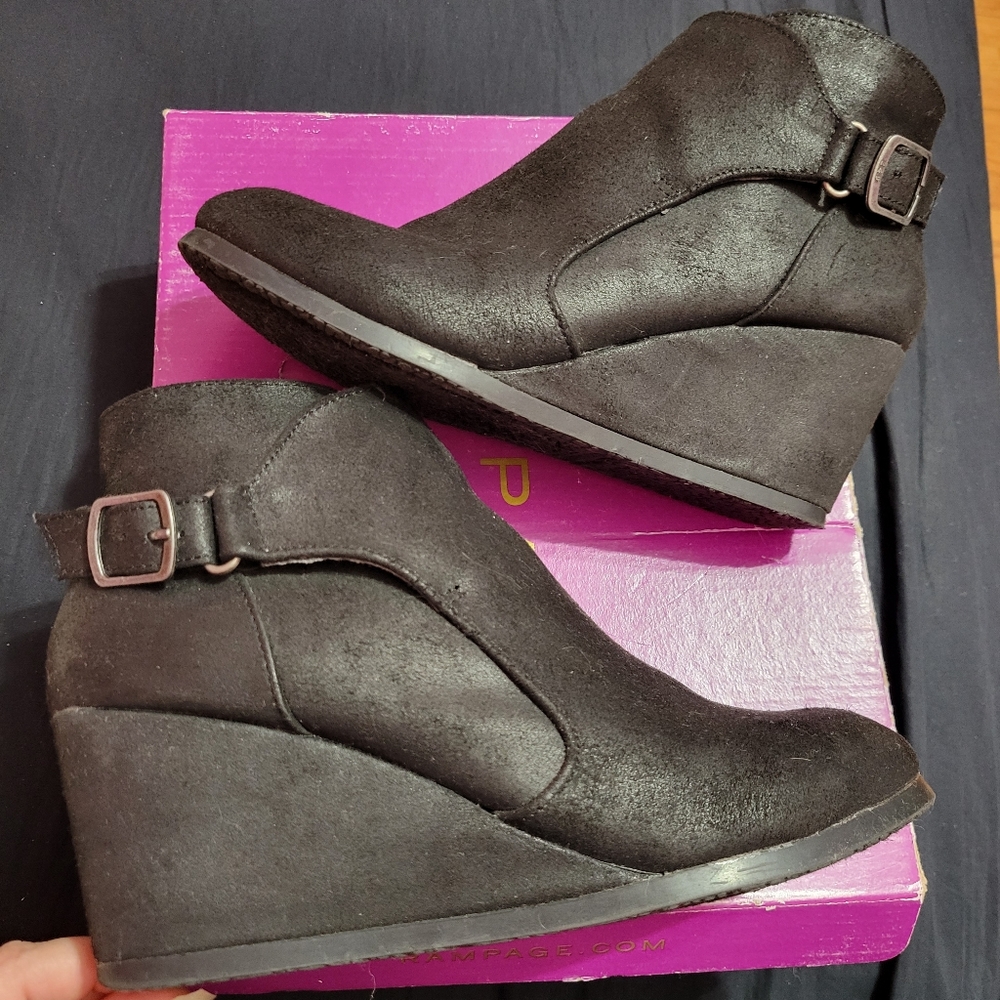 Rampage black suede boots